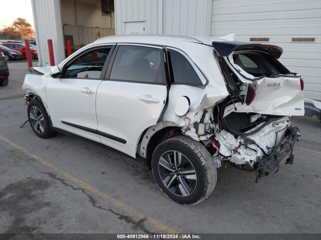 KIA Niro Lxs 2022 KNDCB3LC8N5510153 Image 3
