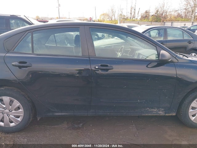 KIA RIO LX 2018 3KPA24ABXJE061225 Image 13