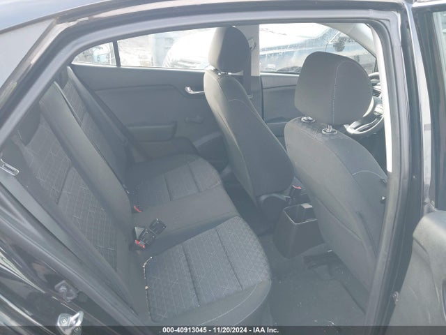 KIA RIO LX 2018 3KPA24ABXJE061225 Image 8