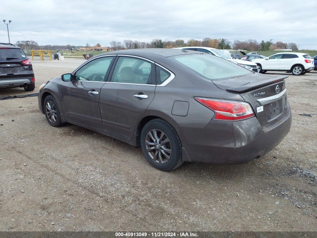 Nissan Altima 2.5 S 2015 1N4AL3AP7FC458656 Image 3