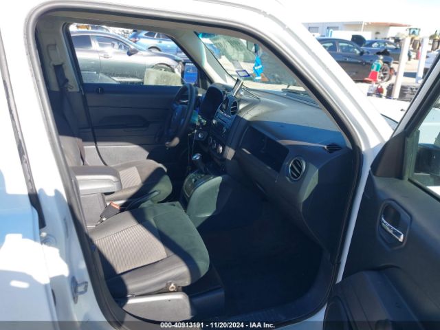 1C4NJPBA2ED886923 Jeep Patriot Altitude