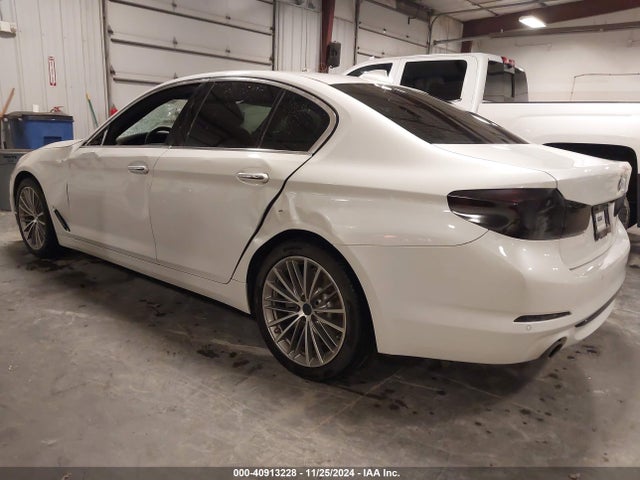 WBAJA7C53JWA74383 BMW 530i Xdrive