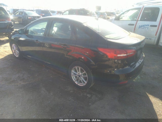 Ford FOCUS SE 2016 1FADP3F23GL291499 Image 3