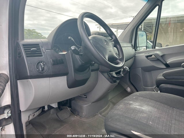 WD3PE7CD4HP545624 Mercedes-Benz Sprinter 2500 Standard Roof V6