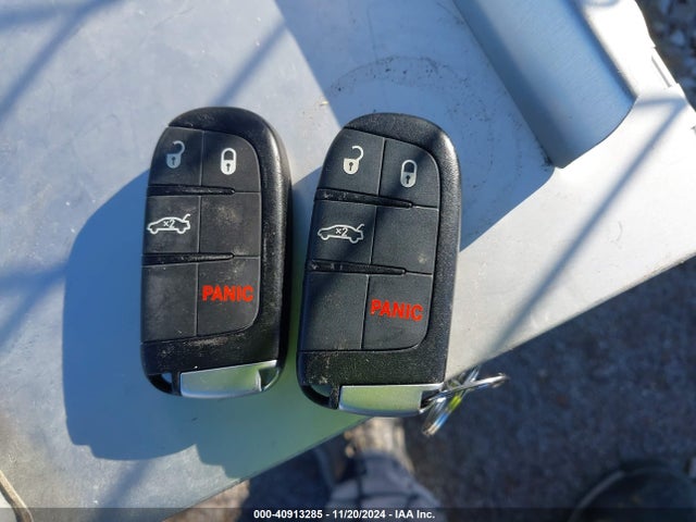 Chrysler 300 2014 2C3CCARG3EH128797 Image 11