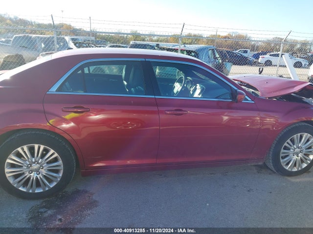 Chrysler 300 2014 2C3CCARG3EH128797 Image 13