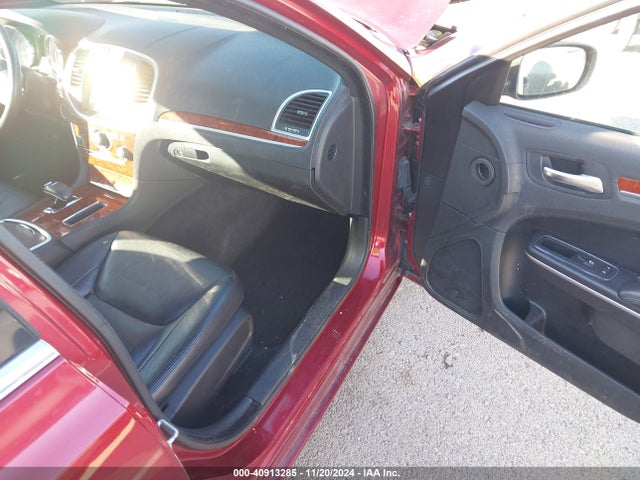 Chrysler 300 2014 2C3CCARG3EH128797 Image 5