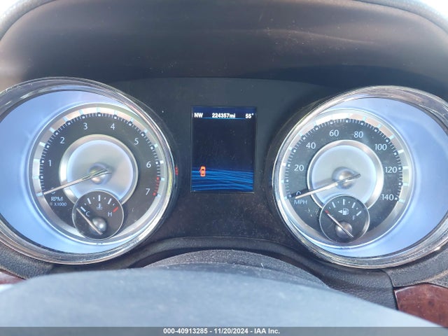 Chrysler 300 2014 2C3CCARG3EH128797 Image 7
