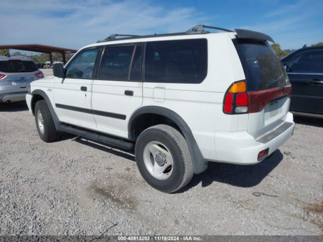 2000 MITSUBISHI MONTERO SPORT JA4LS31H8YP817856 Photo 2