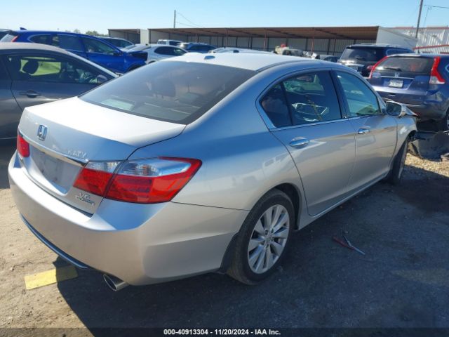 1HGCR3F91FA021731 Honda Accord Touring