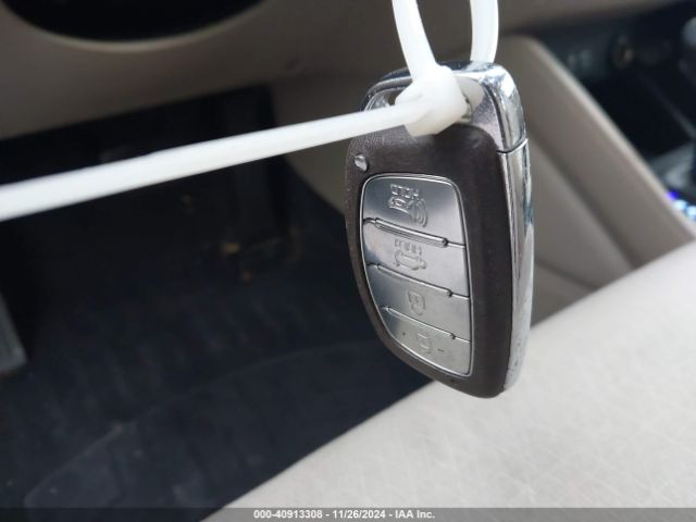 KM8J3CA21JU801250 Hyundai Tucson Value