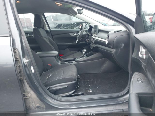 3KPF24AD8KE103867 KIA Forte Lxs