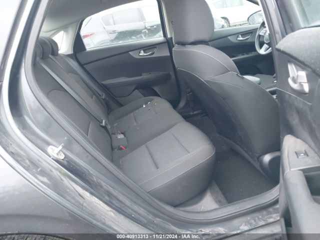 3KPF24AD8KE103867 KIA Forte Lxs