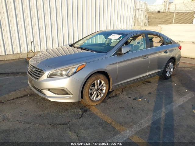 Hyundai SONATA SE 2017 5NPE24AF5HH574179 Image 2