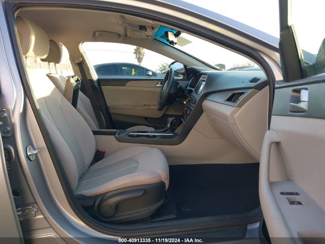 Hyundai SONATA SE 2017 5NPE24AF5HH574179 Image 5