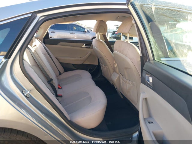 Hyundai SONATA SE 2017 5NPE24AF5HH574179 Image 8