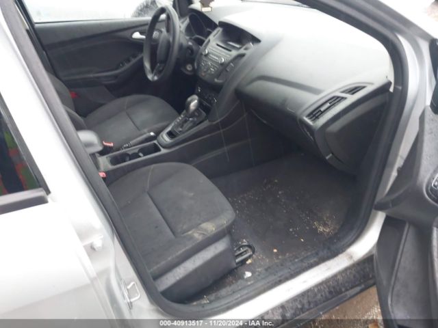 1FADP3F24HL228848 Ford FOCUS SE