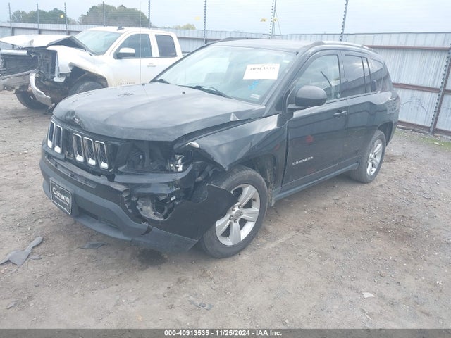 Jeep Compass Sport 2016 1C4NJCBA0GD611885 Image 2