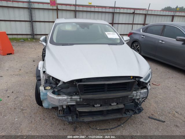 3FA6P0H95JR267473 Ford FUSION SE