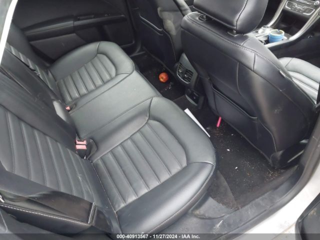 3FA6P0H95JR267473 Ford FUSION SE