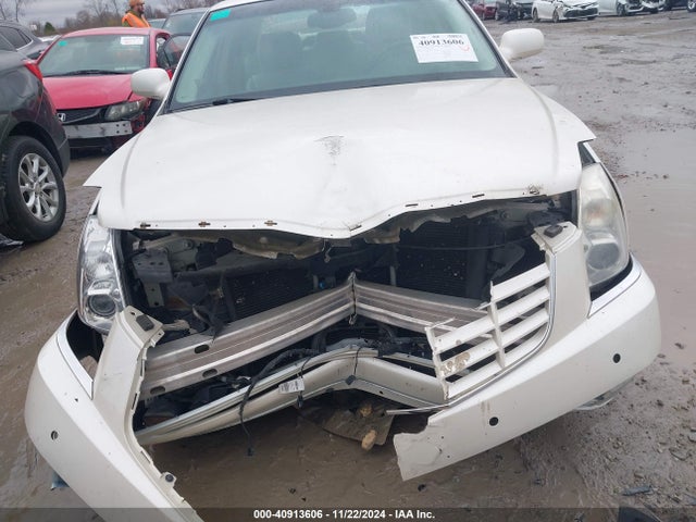 2011 CADILLAC DTS 1G6KH5E68BU124558 Photo 5