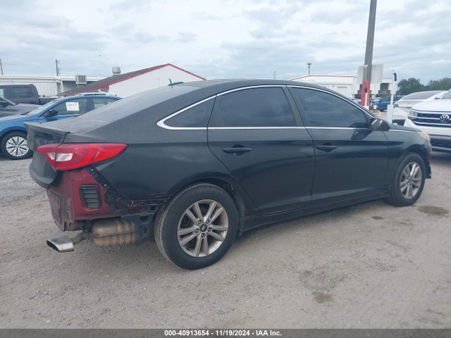 Hyundai SONATA SE 2016 5NPE24AF6GH323881 Image 13