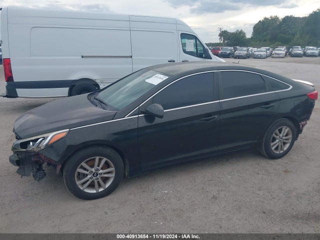 Hyundai SONATA SE 2016 5NPE24AF6GH323881 Image 14