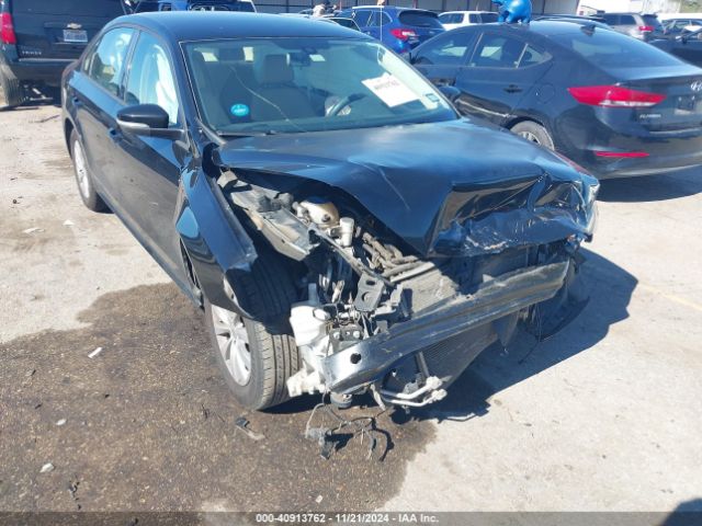 1VWAT7A38FC012690 Volkswagen Passat 1.8t Wolfsburg Edition