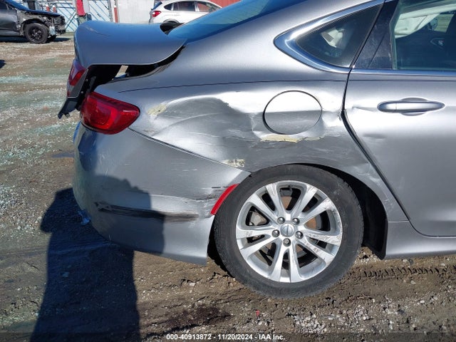 Chrysler 200 Limited 2015 1C3CCCAG9FN731589 Image 6