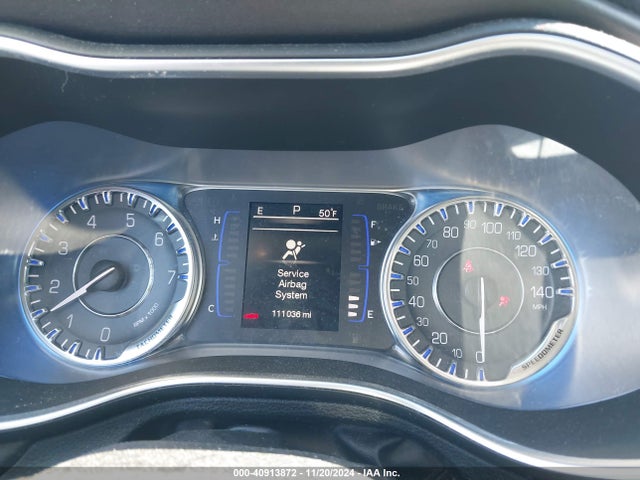 Chrysler 200 Limited 2015 1C3CCCAG9FN731589 Image 7