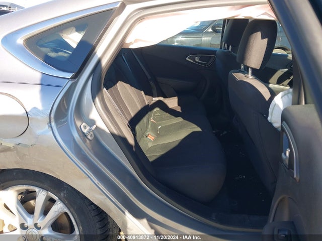 Chrysler 200 Limited 2015 1C3CCCAG9FN731589 Image 8