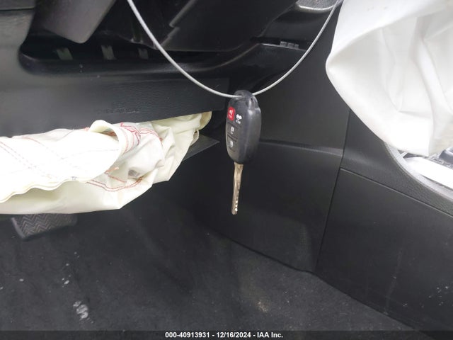 Toyota Corolla Le Plus 2015 5YFBURHE2FP352531 Image 11