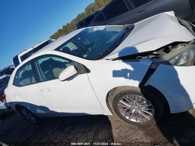 Toyota Corolla Le Plus 2015 5YFBURHE2FP352531 Image 13