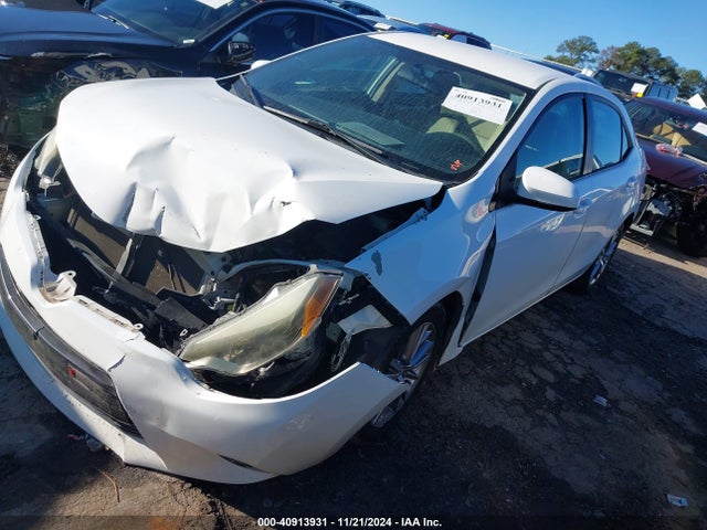 Toyota Corolla Le Plus 2015 5YFBURHE2FP352531 Image 2
