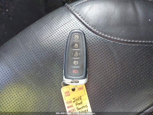 Ford Taurus Limited 2015 1FAHP2F86FG104022 Image 11
