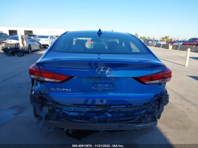 5NPD84LF2JH311984 Hyundai ELANTRA SEL