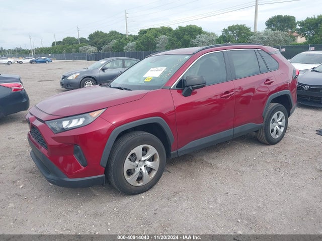 Toyota RAV4 LE 2021 2T3H1RFV2MW166061 Image 2