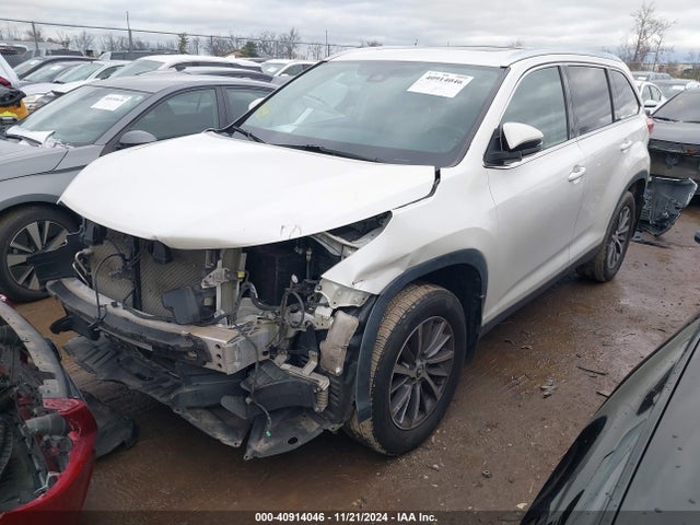 5TDJZRFH4KS608082 Toyota Highlander Xle