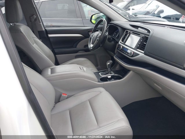 5TDJZRFH4KS608082 Toyota Highlander Xle