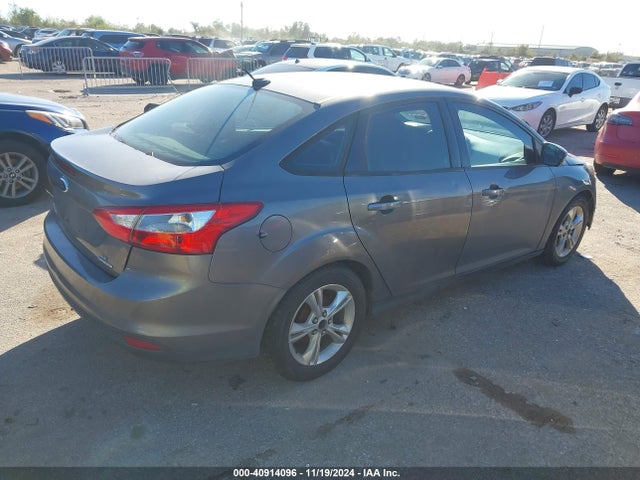 Ford FOCUS SE 2014 1FADP3F20EL141671 Image 4