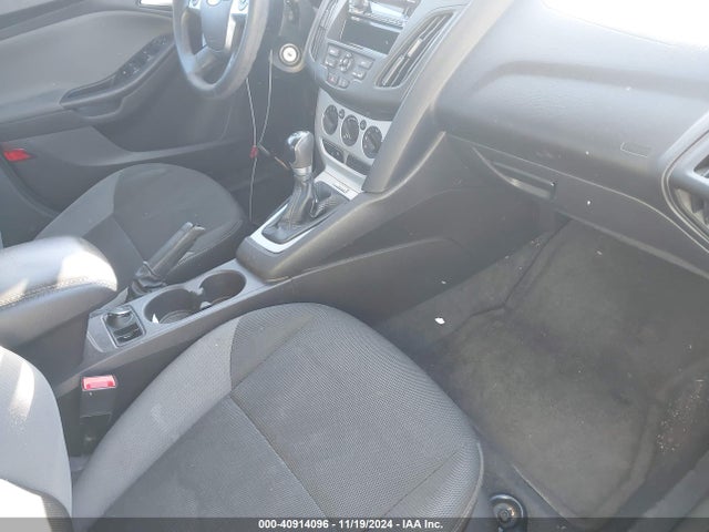 Ford FOCUS SE 2014 1FADP3F20EL141671 Image 5