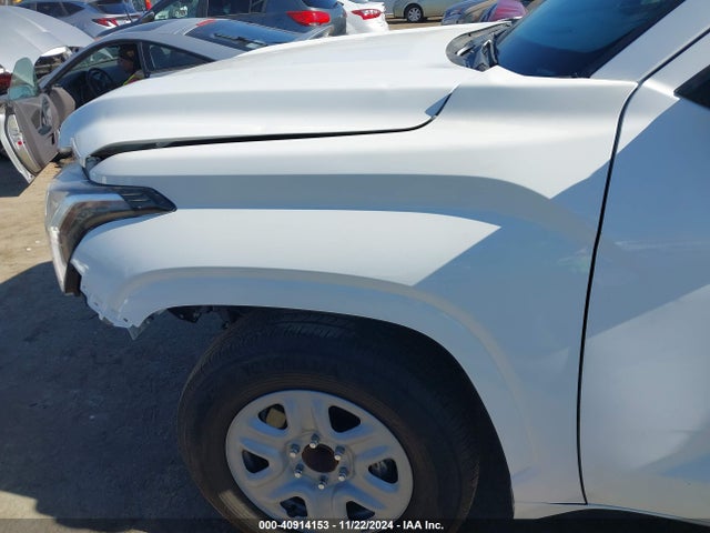 Toyota Tundra Sr 2023 5TFKB5AAXPX025125 Image 17
