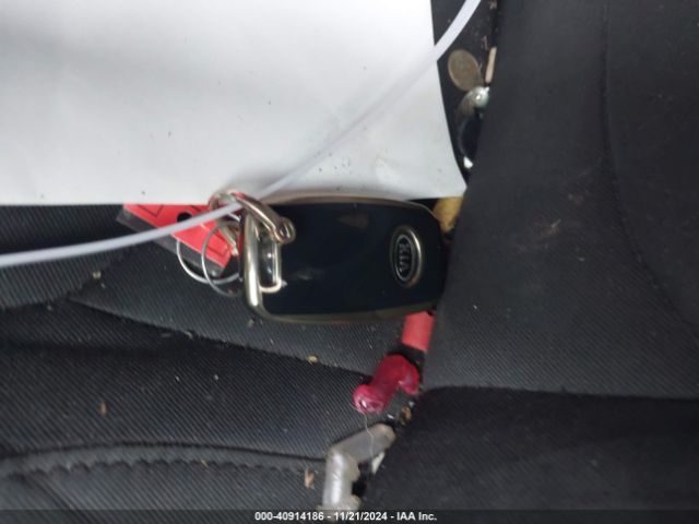 KNDJN2A24K7919219 KIA Soul