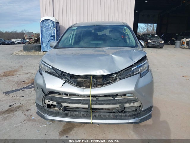 5TDKSKFC1MS036492 Toyota SIENNA LE