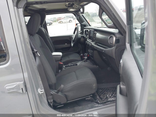 1C4HJXDG6MW750988 Jeep Wrangler Unlimited Sport S 4x4