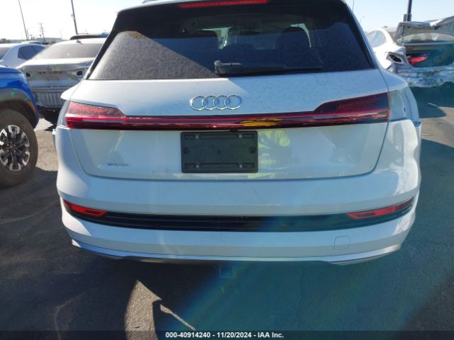 WA1VABGE0KB024140 Audi E-tron Premium Plus