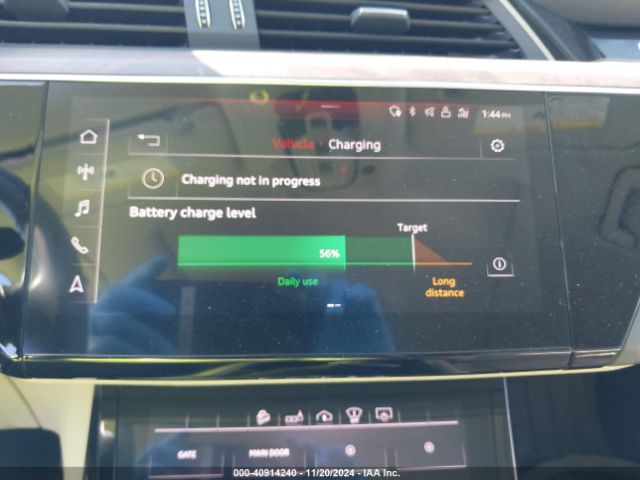 WA1VABGE0KB024140 Audi E-tron Premium Plus