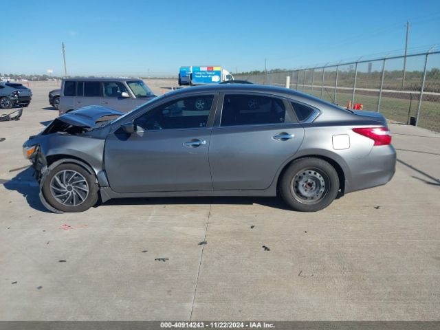1N4AL3AP7HN340713 Nissan Altima 2.5 S