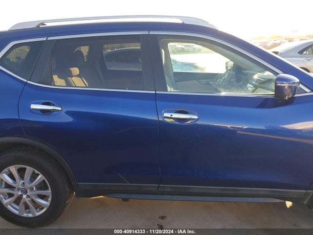 Nissan ROGUE SV 2017 5N1AT2MT2HC737332 Image 13