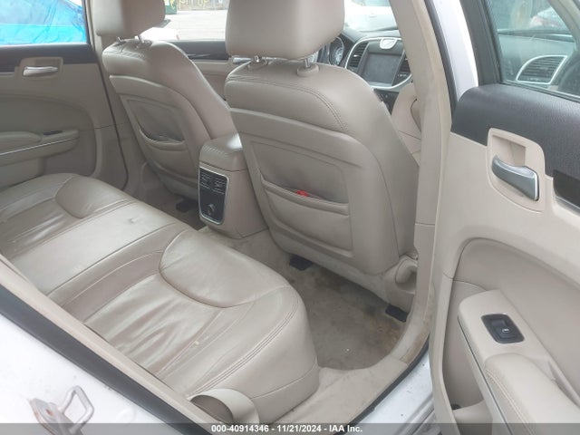Chrysler 300 2014 2C3CCAAG0EH127750 Image 8